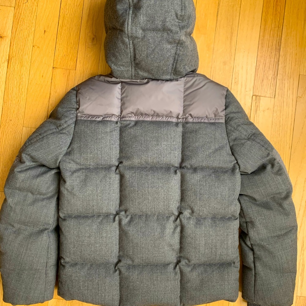 Moncler kids size 12 down Gray Coat - Picture 3 of 13